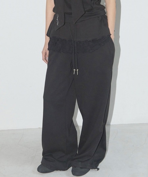 FANCY CLUB(ファンシークラブ)の「【FANCY CLUB】FRILL LACE BUTTON SWEATPANTS / 【ファンシークラブ】フリルレースレイヤードボタンスウェットパンツ(スウェットパンツ・レディース・杢グレー/ブラック・ONE SIZE)」の6枚目の写真