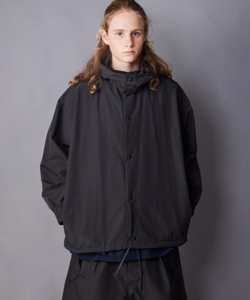 rehacer(レアセル)の「rehacer : 60/40 Wide Utility Hooded Jacket / 60/40 ワイド ユーティリティ フーデッド ジャケット(ブルゾン・メンズ・ネイビー/アイボリー/ブラック・MEDIUM/LARGE/SMALL)」の3枚目の写真