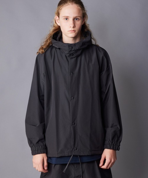 rehacer(レアセル)の「rehacer : 60/40 Wide Utility Hooded Jacket / 60/40 ワイド ユーティリティ フーデッド ジャケット(ブルゾン・メンズ・ネイビー/アイボリー/ブラック・MEDIUM/LARGE/SMALL)」の5枚目の写真