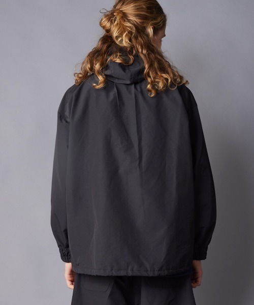 rehacer(レアセル)の「rehacer : 60/40 Wide Utility Hooded Jacket / 60/40 ワイド ユーティリティ フーデッド ジャケット(ブルゾン・メンズ・ネイビー/アイボリー/ブラック・MEDIUM/LARGE/SMALL)」の21枚目の写真