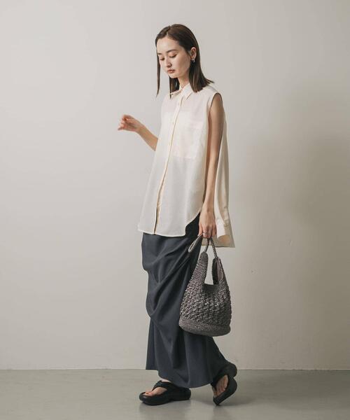 SENSE OF PLACE by URBAN RESEARCH(センスオブプレイスバイアーバンリサーチ)の「メタリックヤーンバッグ(ハンドバッグ・レディース・シルバー/チャコールグレー/その他1/レッド・ONE)」の18枚目の写真