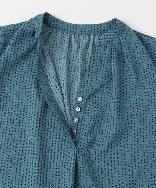 URBAN RESEARCH ROSSO WOMEN（アーバンリサーチ　ロッソ）の「ウォッシャブルドットブラウス（シャツ/ブラウス・レディース・ブラック/オフホワイト/ブルー系その他・FREE）」の18枚目の写真