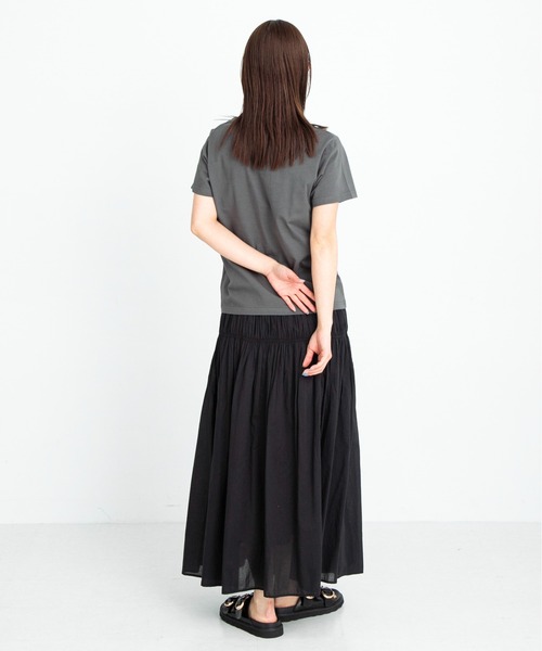 URBAN RESEARCH Sonny Label（アーバンリサーチサニーレーベル）の「シャーリングエアリーコットンボイルスカート（スカート・レディース・ブラウン/ブルー/ブラック・FREE）」の12枚目の写真