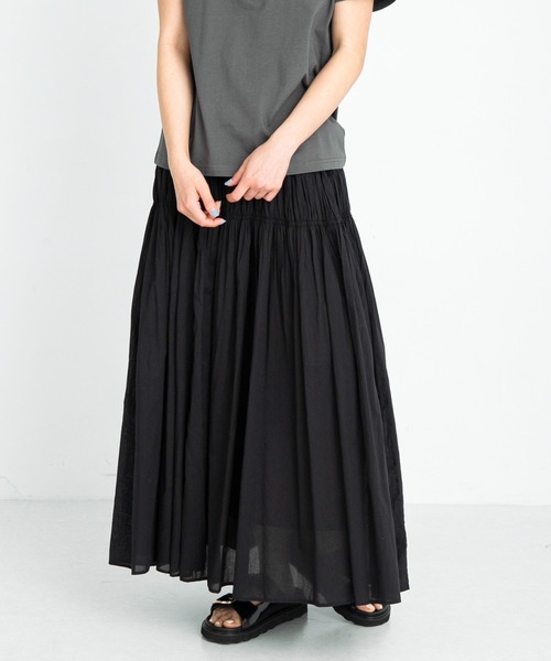 URBAN RESEARCH Sonny Label（アーバンリサーチサニーレーベル）の「シャーリングエアリーコットンボイルスカート（スカート・レディース・ブラウン/ブルー/ブラック・FREE）」の7枚目の写真