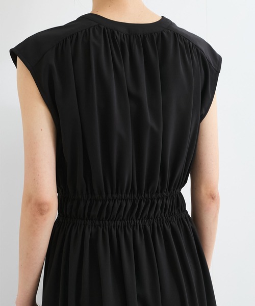 VIS（ビス）の「【接触冷感/洗える】ウエストギャザーワンピース（ワンピース・レディース・ブラック/ブルー系その他4/キャメル・FREE）」の14枚目の写真