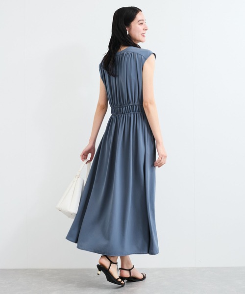 VIS（ビス）の「【接触冷感/洗える】ウエストギャザーワンピース（ワンピース・レディース・ブラック/ブルー系その他4/キャメル・FREE）」の12枚目の写真