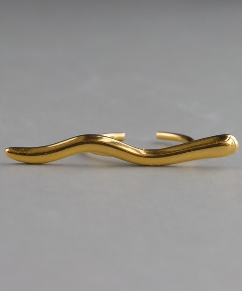 abaskdesign(アバスクデザイン)の「金属アレルギー対応 ニュアンスラインリング(リング・レディース・ゴールド/シルバー・15号)」の12枚目の写真