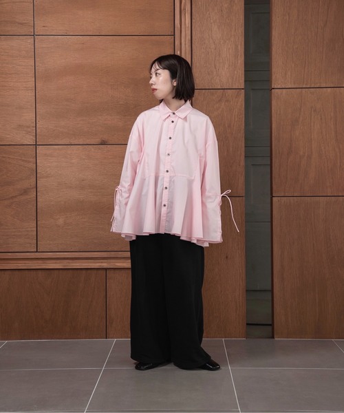 lawgy(ラウジー)の「flare sleeve arrange shirt / フレアスリーブアレンジシャツ(シャツ/ブラウス・レディース・イエロー/ピンク/ホワイト・FREE)」の11枚目の写真