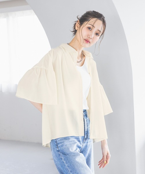 ESCADA ふんわり涼しいフレアスリーブお花刺繍コットンガーゼシャツ