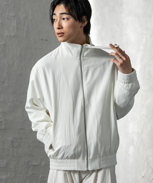 +CLOSET(プラスクローゼット)の「テクスチャスタンドネックブルゾン(ブルゾン・メンズ・ブラック/ホワイト・X-LARGE/LARGE/MEDIUM)」の2枚目の写真