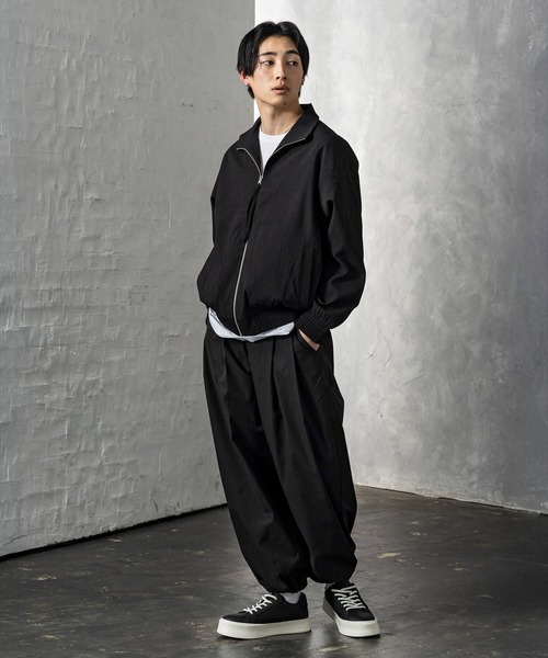 +CLOSET(プラスクローゼット)の「テクスチャスタンドネックブルゾン(ブルゾン・メンズ・ブラック/ホワイト・X-LARGE/LARGE/MEDIUM)」の12枚目の写真
