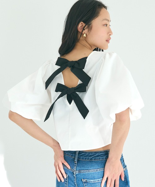 Back ribbon blouse — блузка с задним бантом