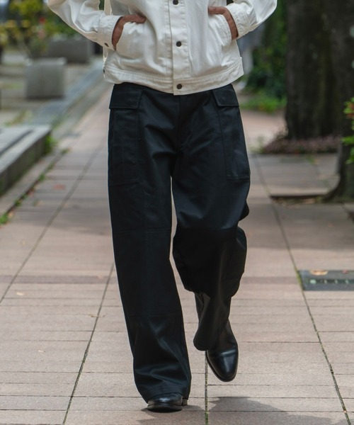 FCTY.(エフシーティーワイ)の「FCTY.ミリタリーカーゴパンツ(カーゴパンツ・メンズ・アイボリー/ブラック・MEDIUM/LARGE)」の9枚目の写真