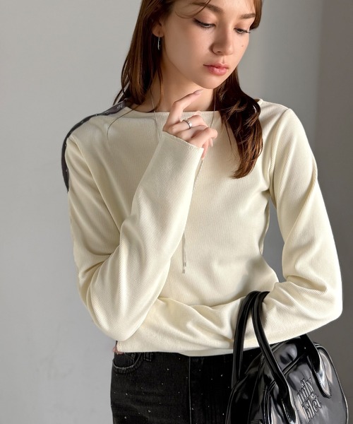 mily bilet(ミウィビレット)の「【mily bilet】甘さを添える大人の肌見せ。肩リボン使いスナップ2WAYワンオフショルカットソー(長袖)(Tシャツ/カットソー・レディース・杢グレー/ブラック/アイボリー/レッド・LARGE/MEDIUM/SMALL/X-LARGE)」の9枚目の写真