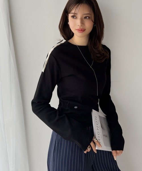 mily bilet(ミウィビレット)の「【mily bilet】甘さを添える大人の肌見せ。肩リボン使いスナップ2WAYワンオフショルカットソー(長袖)(Tシャツ/カットソー・レディース・杢グレー/ブラック/アイボリー/レッド・LARGE/MEDIUM/SMALL/X-LARGE)」の21枚目の写真