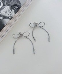 Ada.（エイダ）の「リボン モチーフ ピアス　両耳用（ピアス（両耳用））」