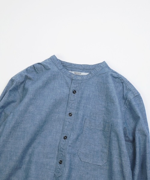 OMNIGOD（オムニゴッド）の「[OMNIGOD womens / オムニゴッド] シャンブレー スタンドカラーシャツ（シャツ/ブラウス・レディース・ネイビー・2/3）」の14枚目の写真