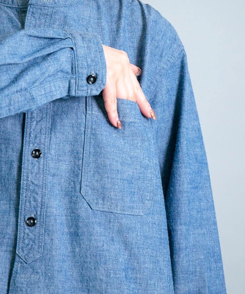 OMNIGOD（オムニゴッド）の「[OMNIGOD womens / オムニゴッド] シャンブレー スタンドカラーシャツ（シャツ/ブラウス・レディース・ネイビー・2/3）」の10枚目の写真