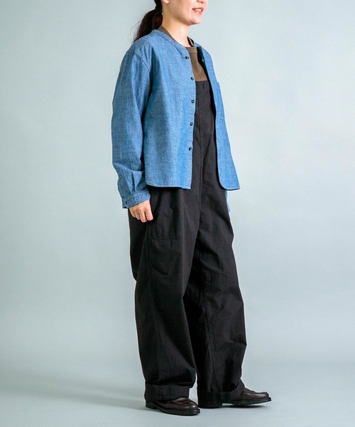 OMNIGOD（オムニゴッド）の「[OMNIGOD womens / オムニゴッド] シャンブレー スタンドカラーシャツ（シャツ/ブラウス・レディース・ネイビー・2/3）」の5枚目の写真