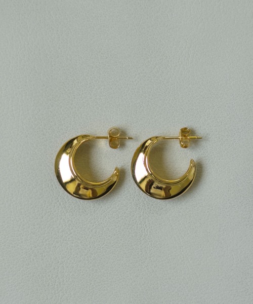 whoseA(フーシー)の「【silver925】ChankyHoopPierce / チャンキーフープピアス(ピアス(両耳用)・レディース・ゴールド・FREE)」の3枚目の写真