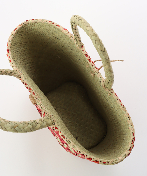 B.C STOCK（ベーセーストック）の「AFRICAN SQUARE/アフリカンスクエア 星柄 ストローカゴバッグ M（ショルダーバッグ・レディース・レッド・FREE）」の5枚目の写真