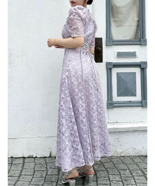 dazzlin（ダズリン）の「ネックツイスト刺繍レースドレス（ドレス・レディース・ラベンダー/ブラック/アイボリー・MEDIUM/SMALL）」の13枚目の写真
