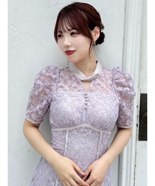 dazzlin（ダズリン）の「ネックツイスト刺繍レースドレス（ドレス・レディース・ラベンダー/ブラック/アイボリー・MEDIUM/SMALL）」の15枚目の写真
