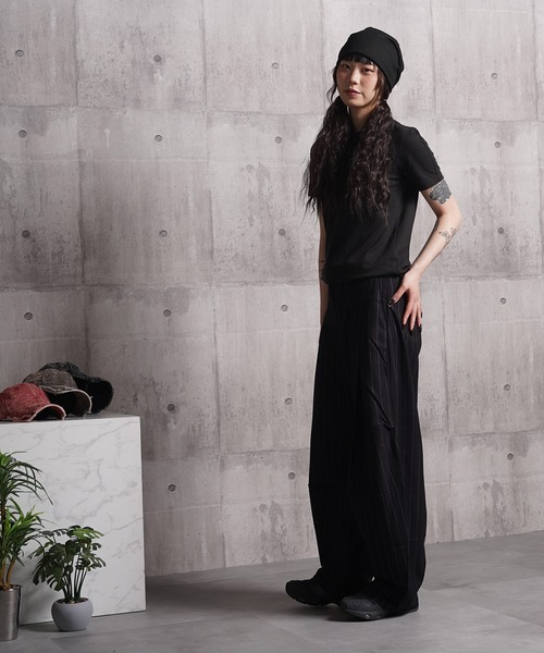 BIG CITY MARKET(ビッグシティマーケット)の「【D-LAND】ディープタック ストライプ ワイドカーブ スラックス / Deep-tuck striped wide-leg slacks(スラックス・メンズ・ブラック・L/M)」の2枚目の写真
