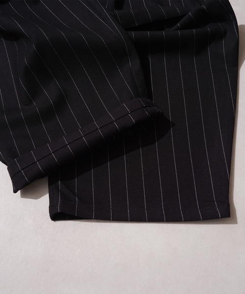 BIG CITY MARKET(ビッグシティマーケット)の「【D-LAND】ディープタック ストライプ ワイドカーブ スラックス / Deep-tuck striped wide-leg slacks(スラックス・メンズ・ブラック・L/M)」の4枚目の写真