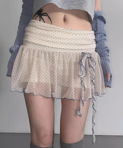 .KOM（ドットコム）の「A'GEM/9 × .kom 『.KOM/ドットケーオーエム』ドットレースミニスカート（スカート・レディース・ブラック/ホワイト・M）」の3枚目の写真