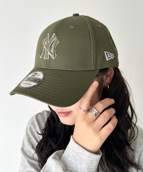 NEW ERA（ニューエラ）の「NEW ERA(ニューエラ)/MLB OUTLINE 9FORTY/ベースボール ロゴキャップ アウトライン ニューヨークヤンキース（キャップ・レディース・ネイビー/ベージュ/ホワイト/グレー/カーキ・FREE）」の4枚目の写真