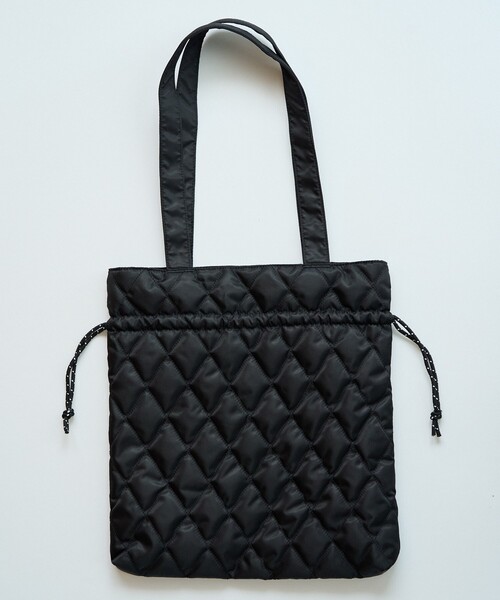 FREAK'S STORE（フリークスストア）の「限定展開 Columbia × FREAK'S STORE/コロンビア 別注 キルティング ハンド 巾着 バッグ（ハンドバッグ・レディース・ベージュ/ブラック/オリーブ・ONE SIZE）」の12枚目の写真