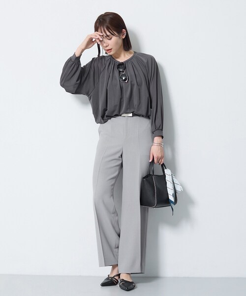 INDIVI(インディヴィ)の「【体型カバー/マシンウォッシュ対応】シアージャージトップス(Tシャツ/カットソー・レディース・ブラック/パープル/ダークグレー/ホワイト・15 /13/05/38/34)」の13枚目の写真
