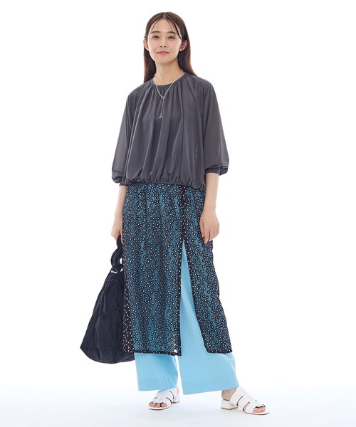 INDIVI(インディヴィ)の「【体型カバー/マシンウォッシュ対応】シアージャージトップス(Tシャツ/カットソー・レディース・ブラック/パープル/ダークグレー/ホワイト・15 /13/05/38/34)」の17枚目の写真