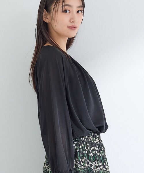 INDIVI（インディヴィ）の「【体型カバー／マシンウォッシュ対応】シアージャージトップス（Tシャツ/カットソー・レディース・ブラック/パープル/ダークグレー/ホワイト・15 /13/05/38/34）」の6枚目の写真