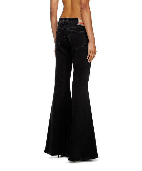 DIESEL（ディーゼル）の「ウィメンズ デニムパンツ FLARE 1970 D-BLEESS L.30（デニムパンツ・レディース・ブラック・23inch/24inch/25inch/26inch/27inch/28inch）」の3枚目の写真