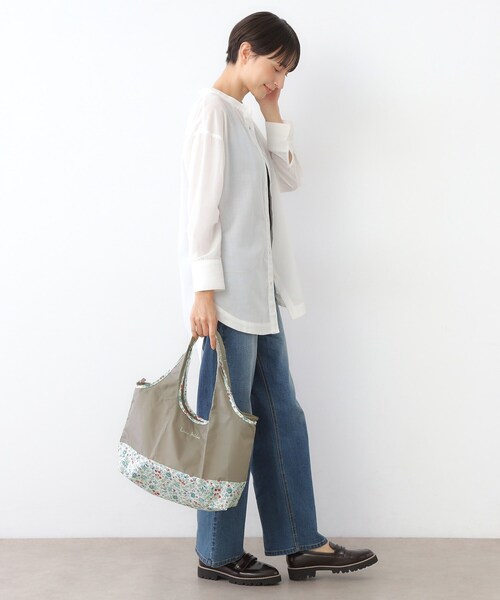 LAURA ASHLEY(ローラアシュレイ)の「【撥水加工】ロサ サンクタ柄 マーケット トートM&ポーチ(エコバッグ/サブバッグ・レディース・アイボリー系/ピンク系その他/ブルー系5・00)」の13枚目の写真