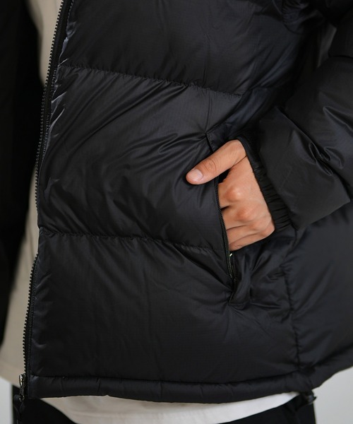 THE NORTH FACE(ザノースフェイス)の「THE NORTH FACE/ザ・ノース・フェイス NUPTSE HOODIE ヌプシジャケット ダウン 撥水 ND92559(ダウンジャケット/コート・メンズ・グレー/ブラック/ダークベージュ・XL/L/M/S/XXL)」の6枚目の写真
