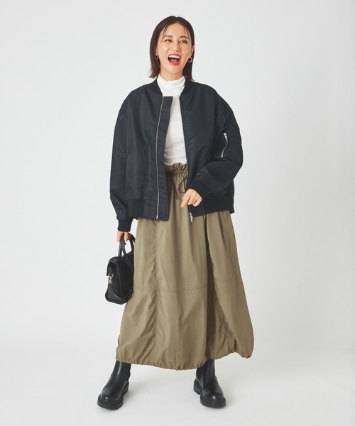 ever closet(エバークローゼット)の「撥水 MA-1 ブルゾン(ブルゾン・レディース・ブラック/カーキ・F)」の5枚目の写真