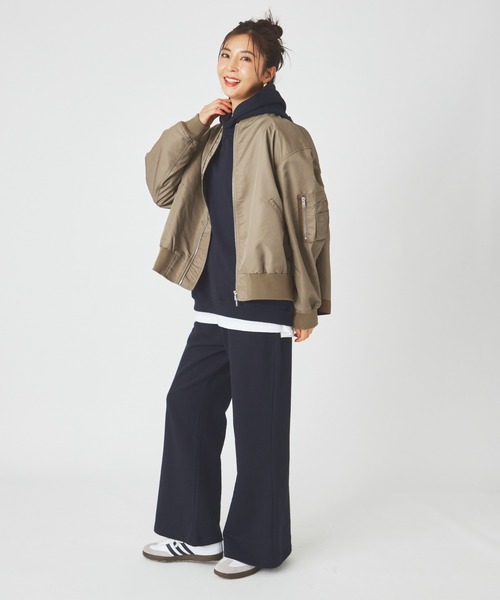 ever closet(エバークローゼット)の「撥水 MA-1 ブルゾン(ブルゾン・レディース・ブラック/カーキ・F)」の9枚目の写真