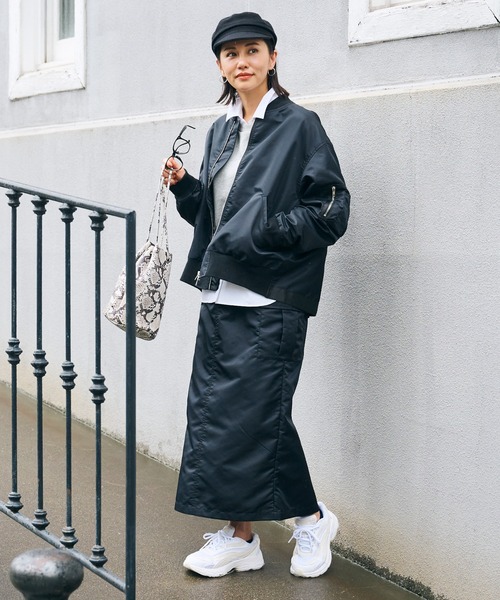 ever closet(エバークローゼット)の「撥水 MA-1 ブルゾン(ブルゾン・レディース・ブラック/カーキ・F)」の15枚目の写真