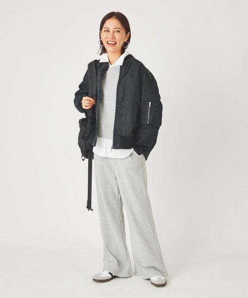 ever closet(エバークローゼット)の「撥水 MA-1 ブルゾン(ブルゾン・レディース・ブラック/カーキ・F)」の4枚目の写真