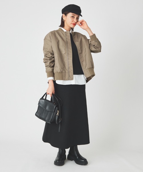 ever closet(エバークローゼット)の「撥水 MA-1 ブルゾン(ブルゾン・レディース・ブラック/カーキ・F)」の16枚目の写真