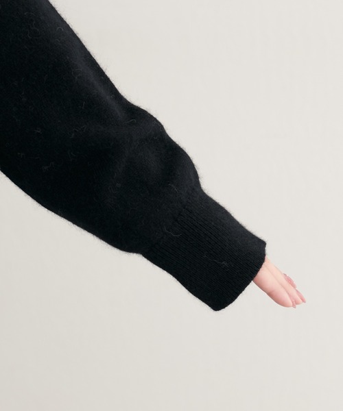 natural couture(ナチュラルクチュール)の「【ZOZO限定】クルーネックカーディガン(カーディガン/ボレロ・レディース・オフホワイト/グレー/ピンク系その他/サックスブルー/ブラック/モカ・FREE)」の21枚目の写真