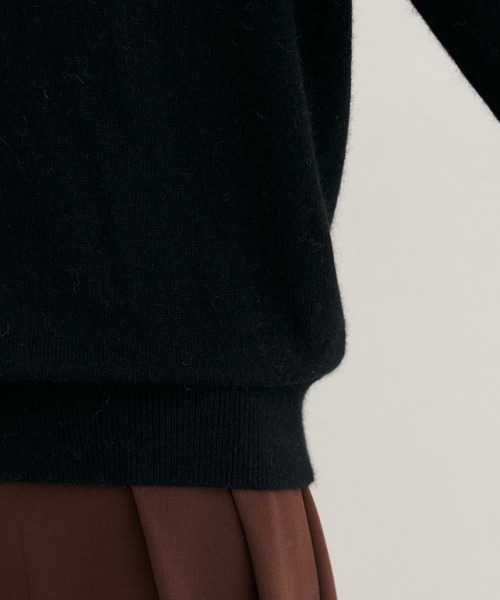 natural couture(ナチュラルクチュール)の「【ZOZO限定】クルーネックカーディガン(カーディガン/ボレロ・レディース・オフホワイト/グレー/ピンク系その他/サックスブルー/ブラック/モカ・FREE)」の22枚目の写真