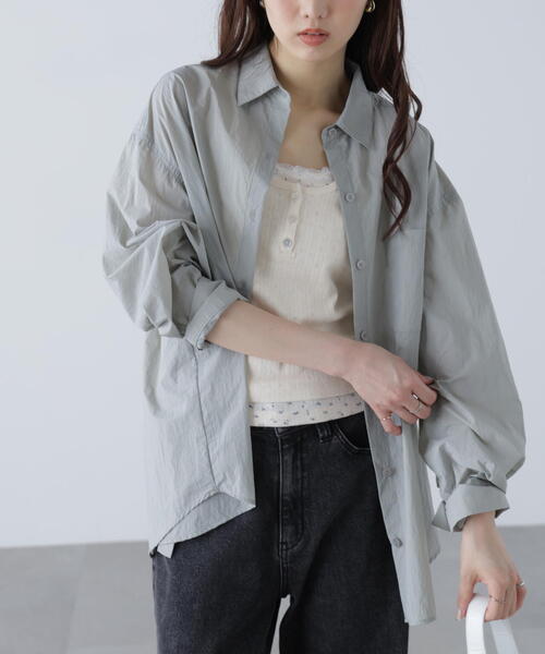 FREE'S MART(フリーズマート)の「◆ナイロンベーシックシャツ(シャツ/ブラウス・レディース・ホワイト/ピンク/グレー・FREE)」の9枚目の写真