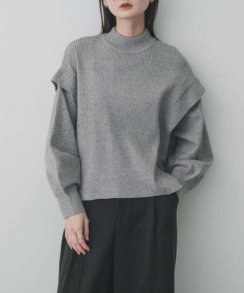 SENSE OF PLACE by URBAN RESEARCH(センスオブプレイスバイアーバンリサーチ)の「『一部WEB限定カラー』ストレッチショルダータックセーター(ニット/セーター・レディース・ブラック/オフホワイト/グレー/モカ/イエロー/レッド/ブルー・ONE)」の4枚目の写真