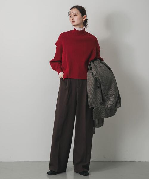 SENSE OF PLACE by URBAN RESEARCH(センスオブプレイスバイアーバンリサーチ)の「『一部WEB限定カラー』ストレッチショルダータックセーター(ニット/セーター・レディース・ブラック/オフホワイト/グレー/モカ/イエロー/レッド/ブルー・ONE)」の8枚目の写真