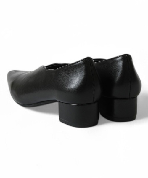 RiiiKa（リーカ）の「【RiiiKa/リーカ】Ｖカットスクエアトゥパンプス（パンプス・レディース・カーキ/ブラック/ガンメタ・S/M/L/LL）」の7枚目の写真