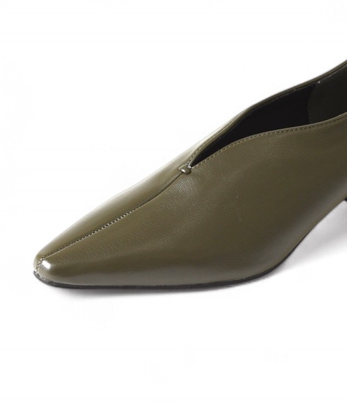 RiiiKa（リーカ）の「【RiiiKa/リーカ】Ｖカットスクエアトゥパンプス（パンプス・レディース・カーキ/ブラック/ガンメタ・S/M/L/LL）」の15枚目の写真